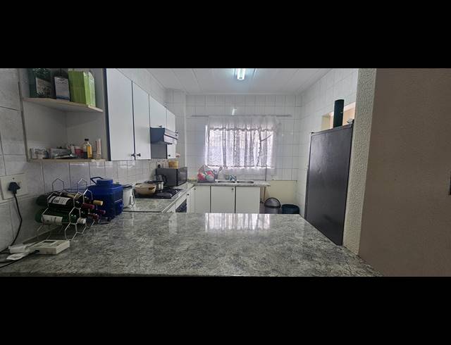 2 BEDROOM TOWNHOUSE FOR SALE IN ELANDSHAVEN